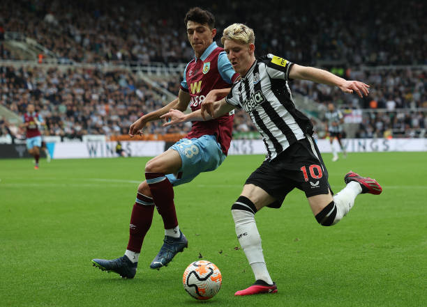 纽卡斯尔联 纽卡斯尔联